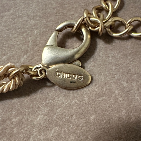 NWOT Chico's Geometric Necklace - Picture 2 of 9